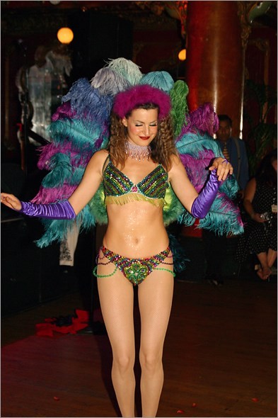 Hot Pink Feathers 2.jpg