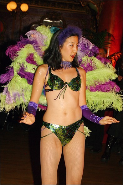 Hot Pink Feathers 3.jpg