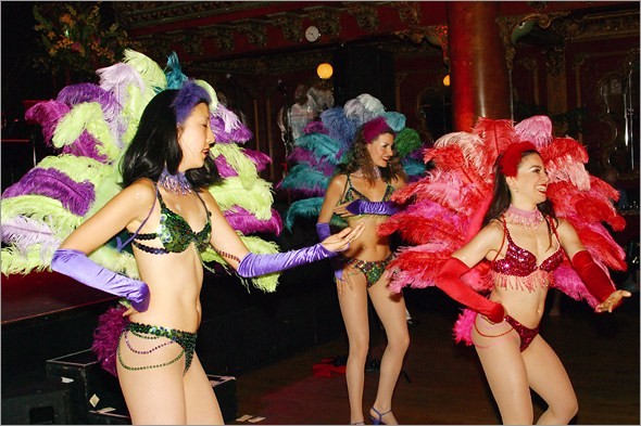 Hot Pink Feathers 5.jpg