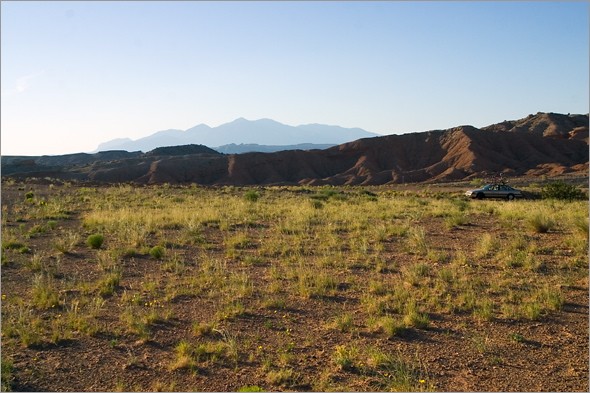 car_and_mountains.jpg
