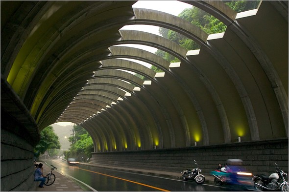 tunnel_1.jpg