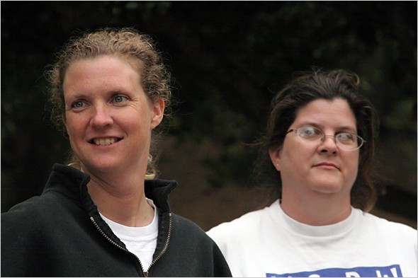 lisa_and_alice_1.jpg