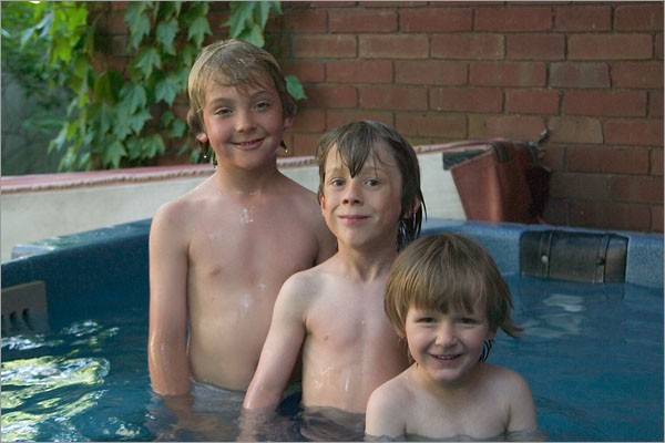 Hot_Tub_2.jpg